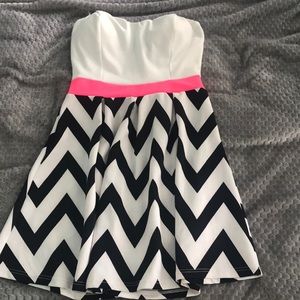 Women’s dress